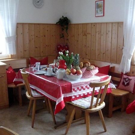 Haus Klinger Apartamento Gaschurn Quarto foto